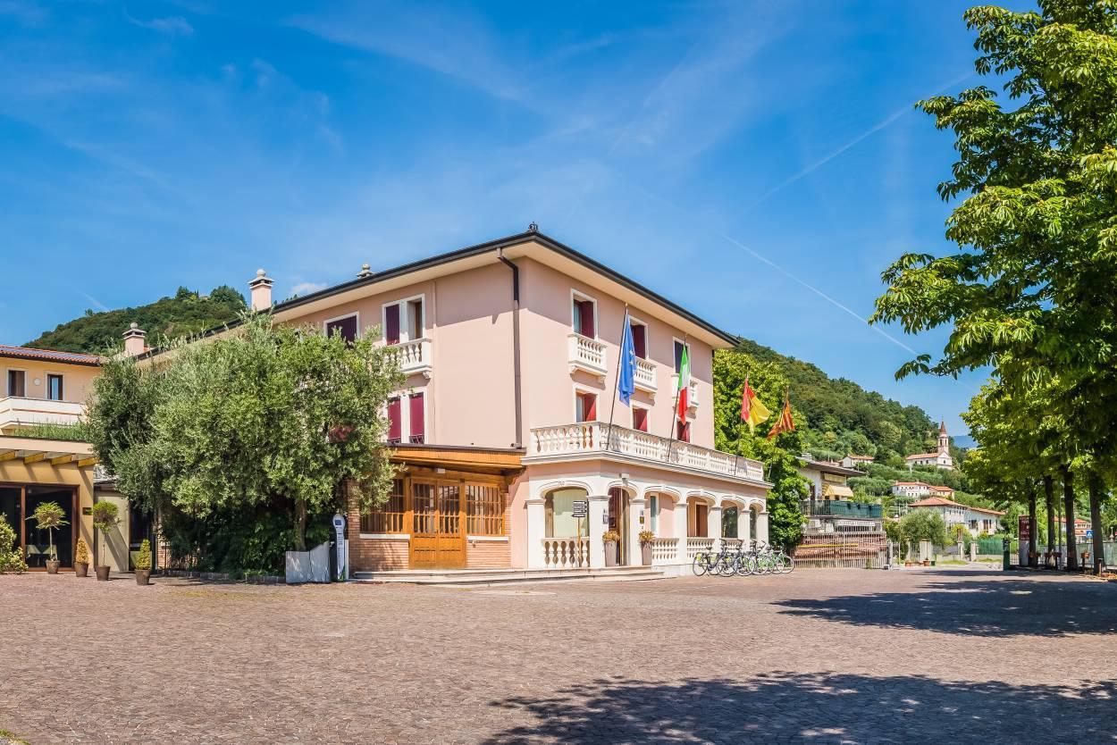 Hotel Alla Corte Spa & Wellness Relax Bassano del Grappa Extérieur photo